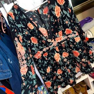 Forever 21 Floral Shorts Romper (longsleeve) GORGEOUS VGUC